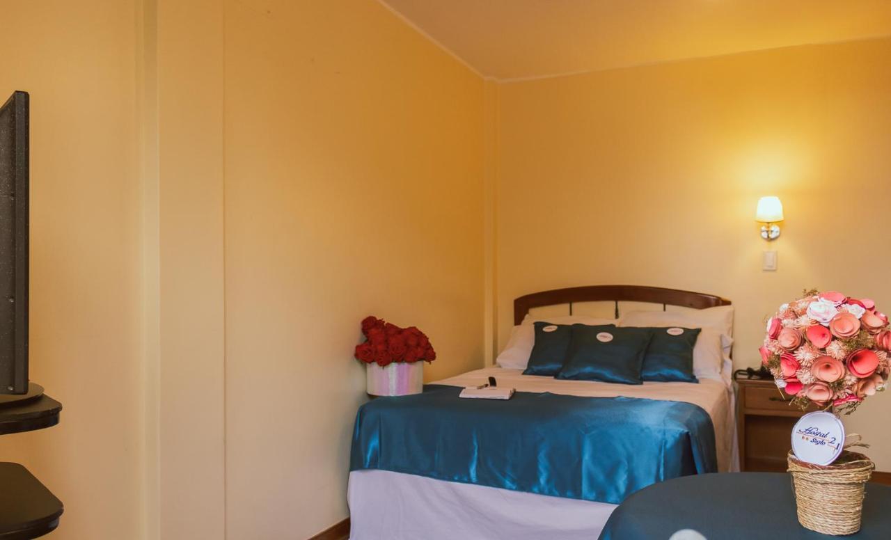 Hostal Siglo 21 Tacna Esterno foto