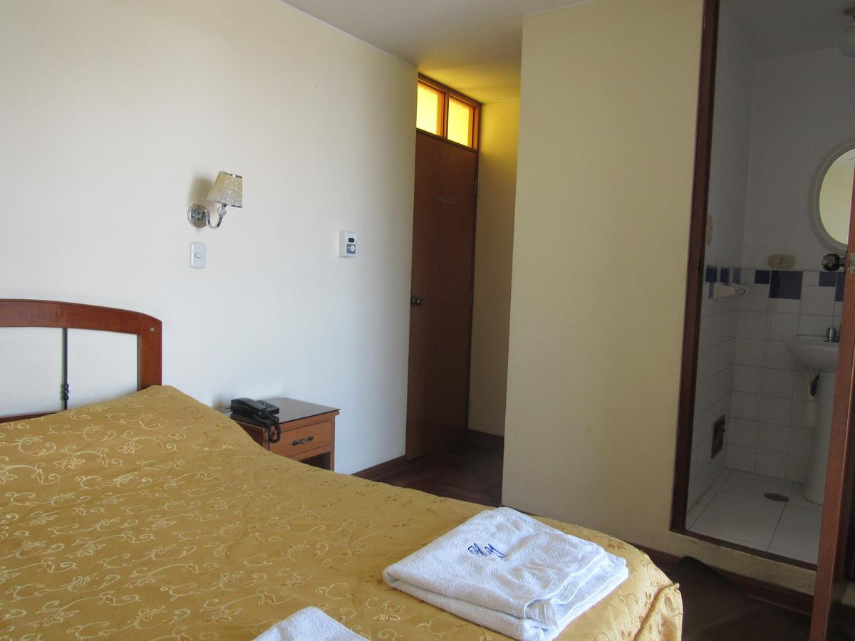 Hostal Siglo 21 Tacna Esterno foto