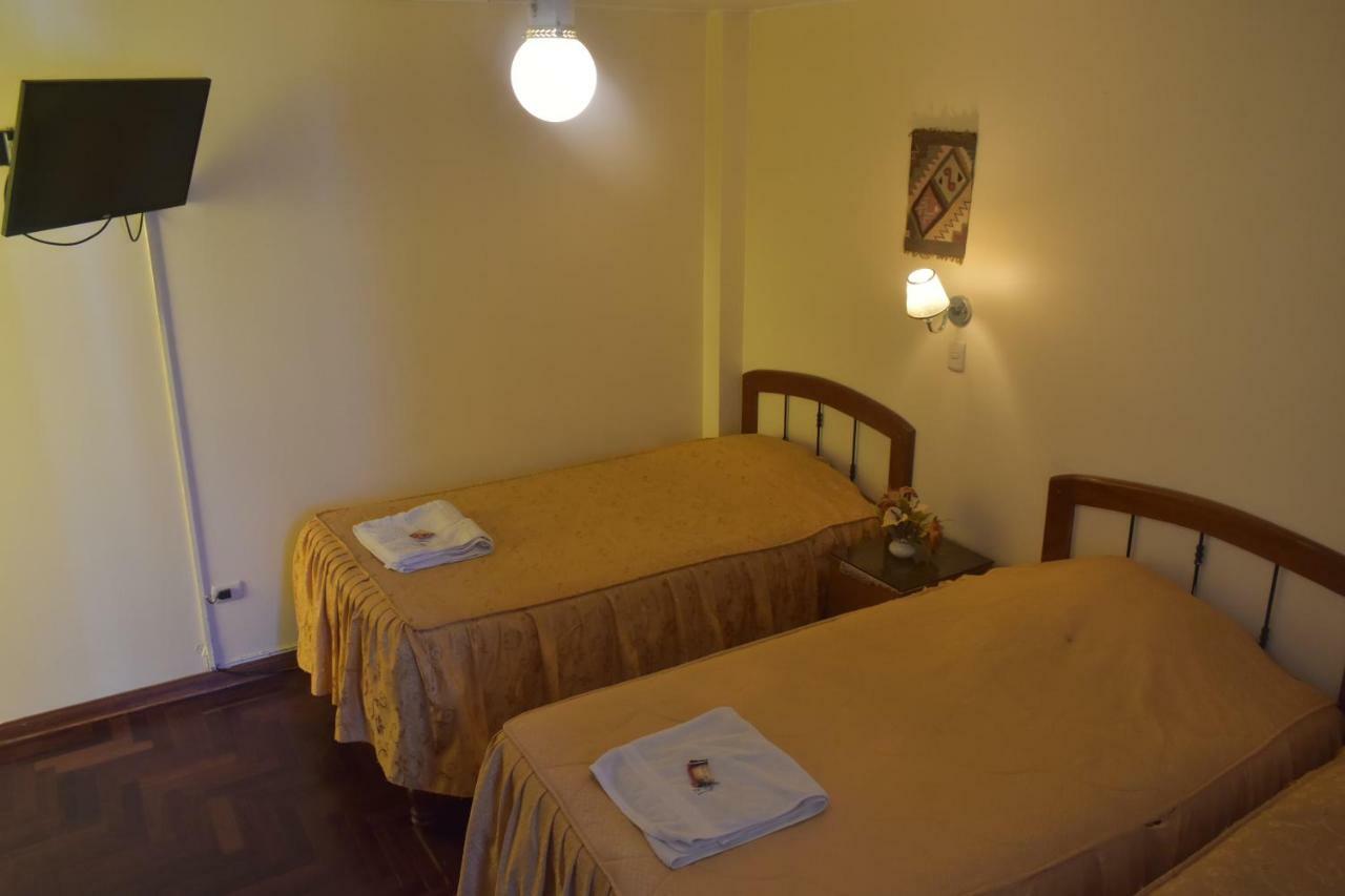 Hostal Siglo 21 Tacna Esterno foto